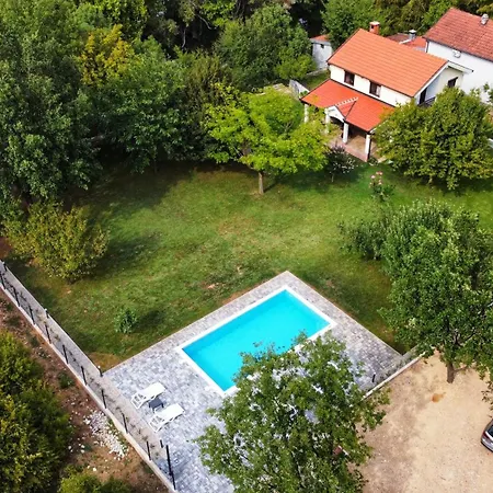 Dom wakacyjny Vacation Luke Mostar